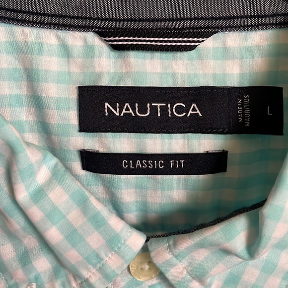 Nautica Classic Fit Short-Sleeve Button Down Shirt, Plaid - Size L - Picture 3 of 7